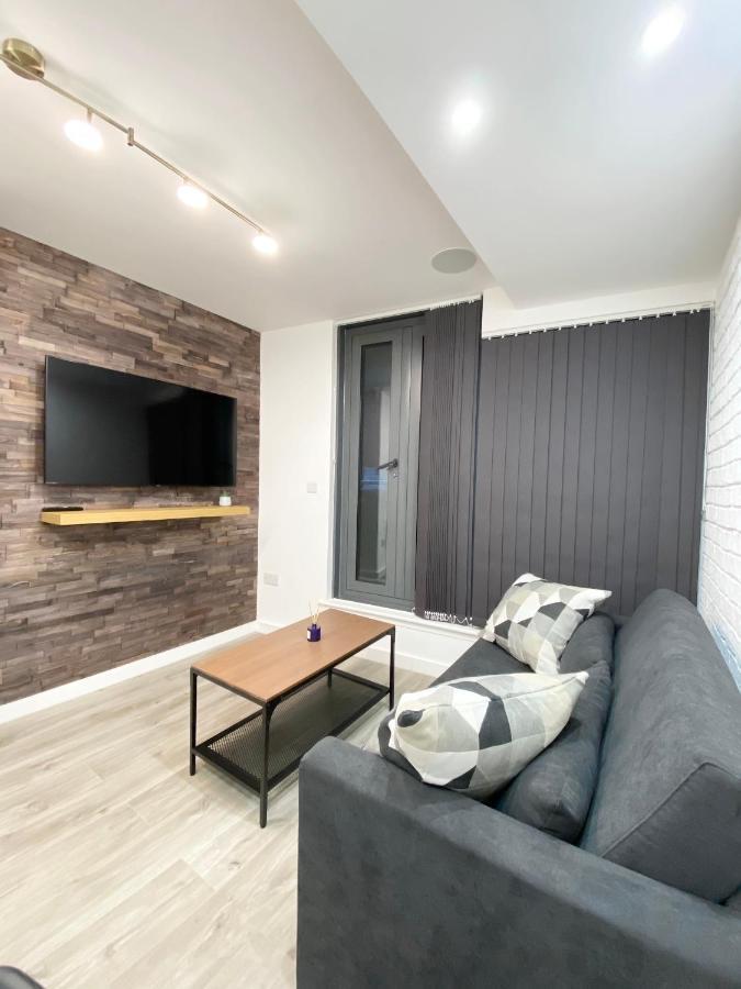 The Works - Private One Bedroom Apartment Manchester Exterior photo