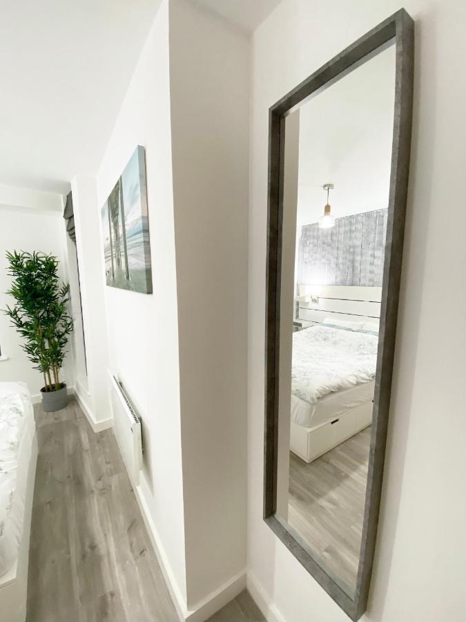 The Works - Private One Bedroom Apartment Manchester Exterior photo